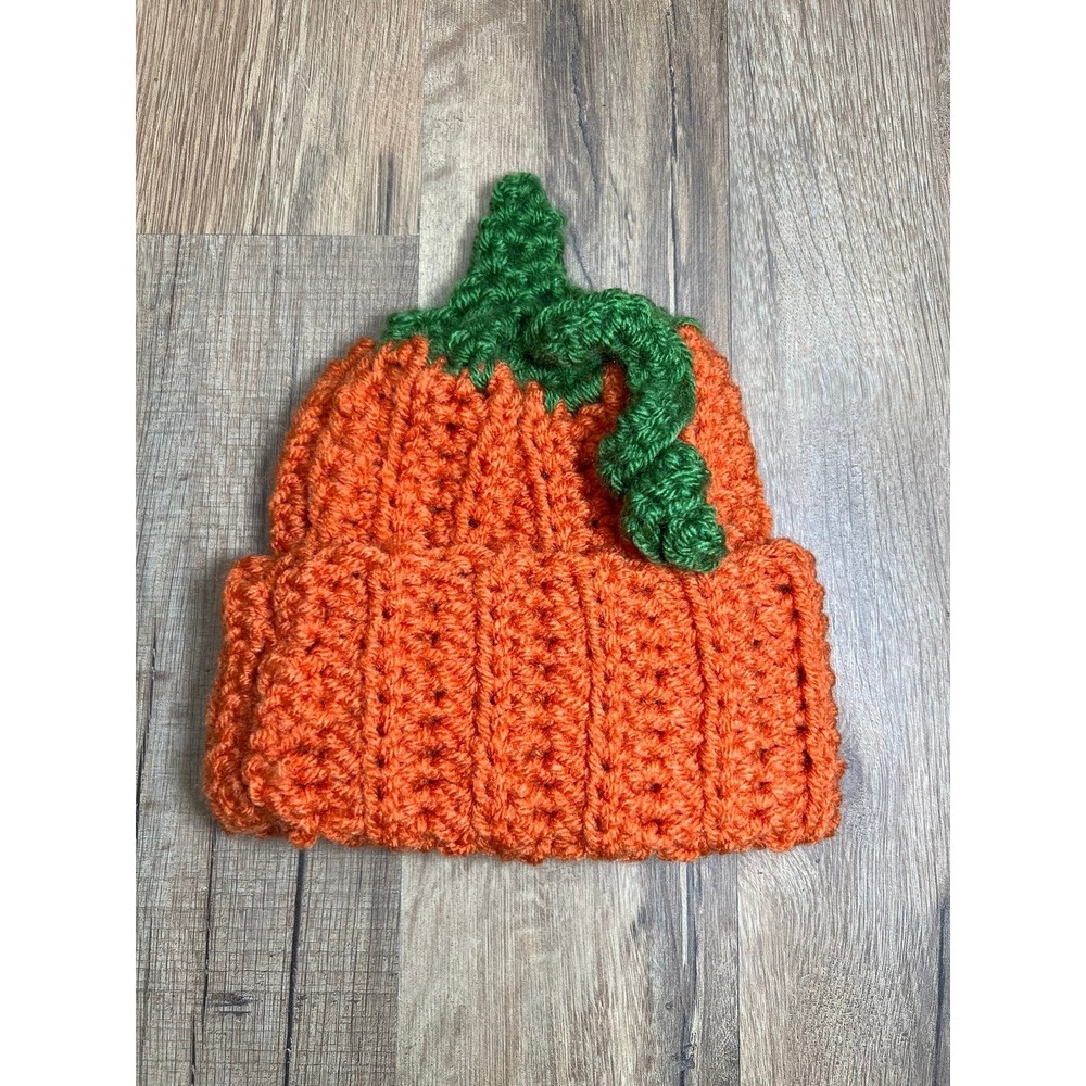 NWOT Crochet Pumpkin Baby Beanie size newborn to 12 months